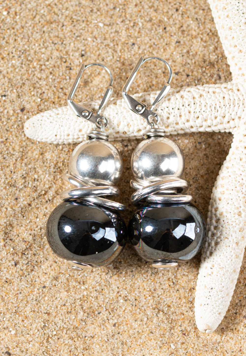 Boucles d'oreilles en céramique noire : Jeux - Retour de plage