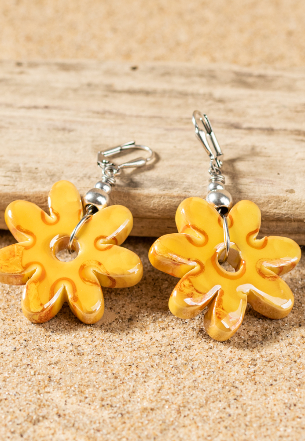 Boucles d'oreilles fantaisie jaune argent en céramique - Retour de