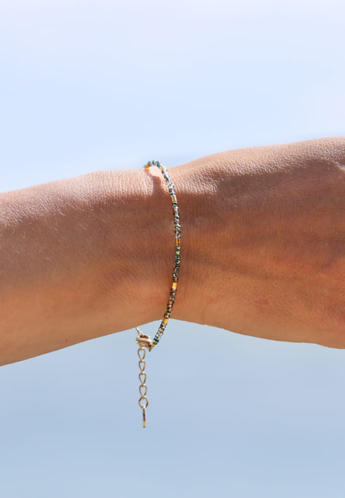 Bracelet Femme Trèfle Doré Et Perle Grise - Acier Inoxydable, Plaqué Or 18 Carats