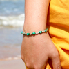 Bracelet pour femme argenté et vert émeraude