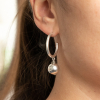 Les boucles d'oreilles Ejade : fabrication oléronnaise. Un bijou simple et efficace pour être toujours apprêté.