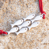Bracelet fantaisie cordon rouge poisson argenté