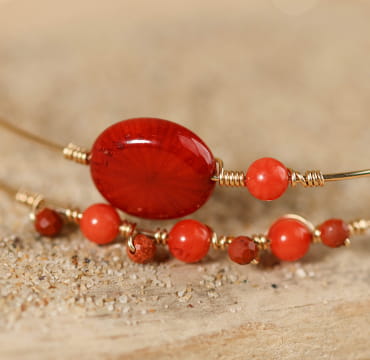 Bracelet Quimperoise rouge vif et doré, fait à la main en France
