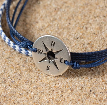 Bracelet homme multirang bleu marine rose des vent argentée