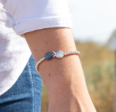 Bracelet fantaisie argenté poisson perle cyanite