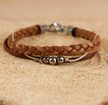 Bracelet homme Paolo en perles marron et métal argenté, bijou fait main en France