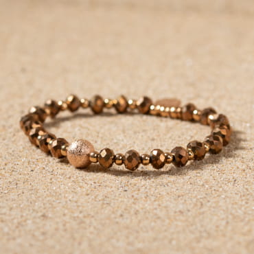 Découvrez Versailles, un bijou inspiré de l’océan fabriqué artisanalement sur l’île d’Oléron.