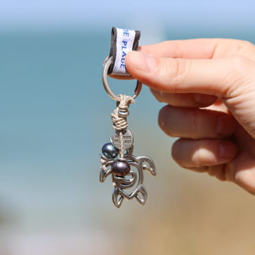 Porte clés en forme de tortue Yaffa. Fabrication française.