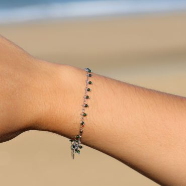 Bracelet Mésange Retour de Plage en métal argenté et cordon vert bouteille – création française artisanale