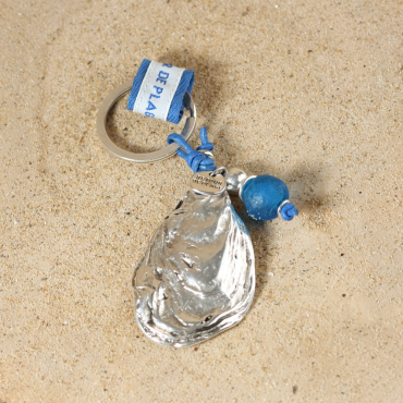 porte-clés Huître argenté, perle bleu intense et pendentif coquillage, création artisanale française