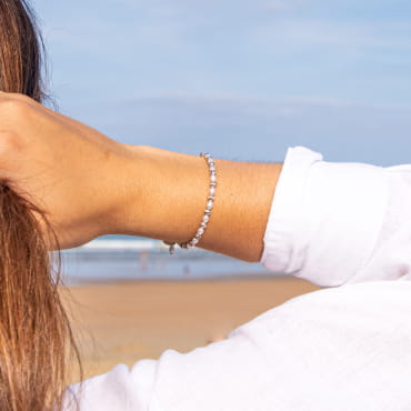 Bracelet fantaisie argenté perles de rivière blanche