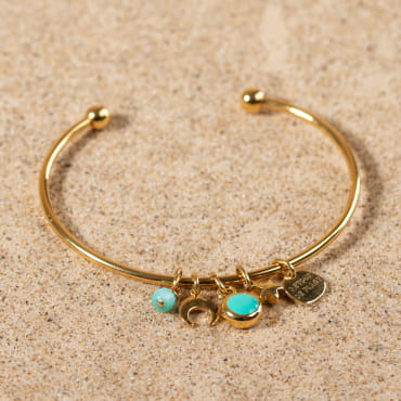 Découvrez Moon, un bijou inspiré de l’océan fabriqué artisanalement sur l’île d’Oléron.