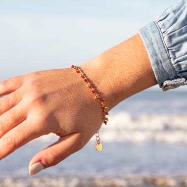 Découvrez Ronde, un bijou inspiré de l’océan fabriqué artisanalement sur l’île d’Oléron.