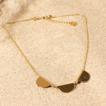 Retour de plage, une entreprise locale engagée dans le développement durable qui créée et fabrique des bijoux fantaisies made in France sur l’Île d’Oléron.