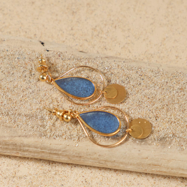 Boucles Vitrail dorées avec perles bleu ciel, fait main en France