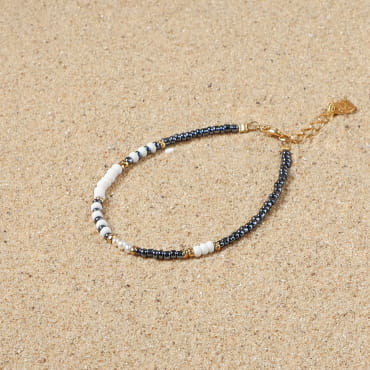 bracelet Domino doré avec perles noires