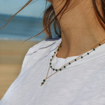 collier Cadran doré vert bouteille, bijou artisanal fabriqué en France