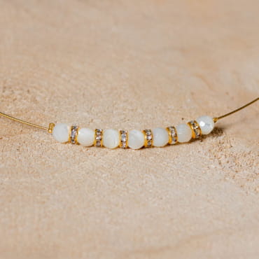 COLLIER PERLE FEMME LUEURS