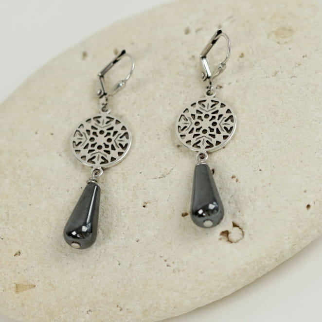 BOUCLES D'OREILLES FEMMESIGNE