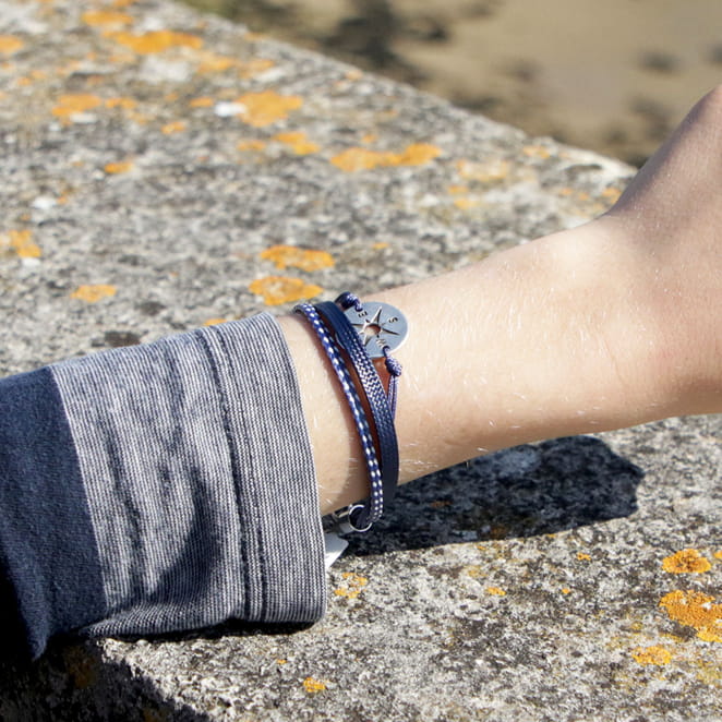 Bracelet enfant multirang bleu marine rose des vent argentée