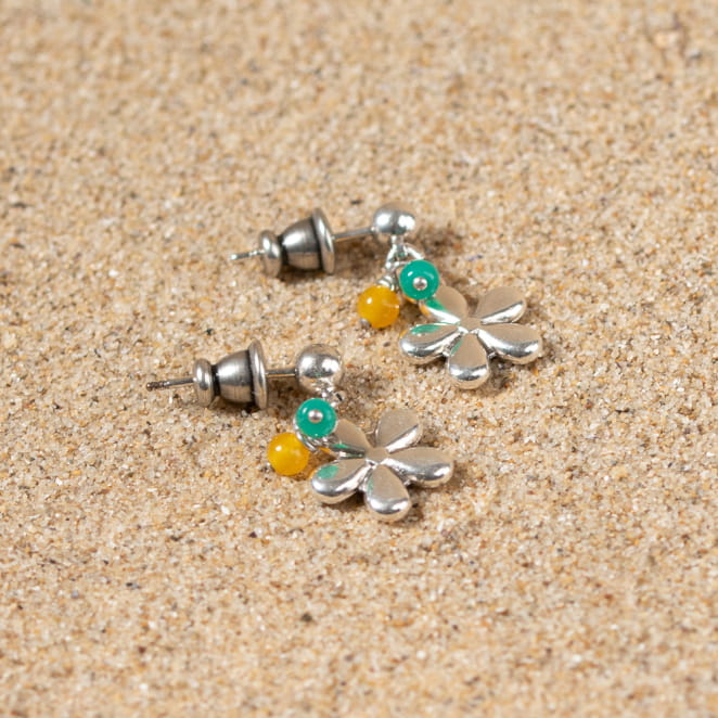 Découvrez Flavie, un bijou inspiré de l’océan fabriqué artisanalement sur l’île d’Oléron.