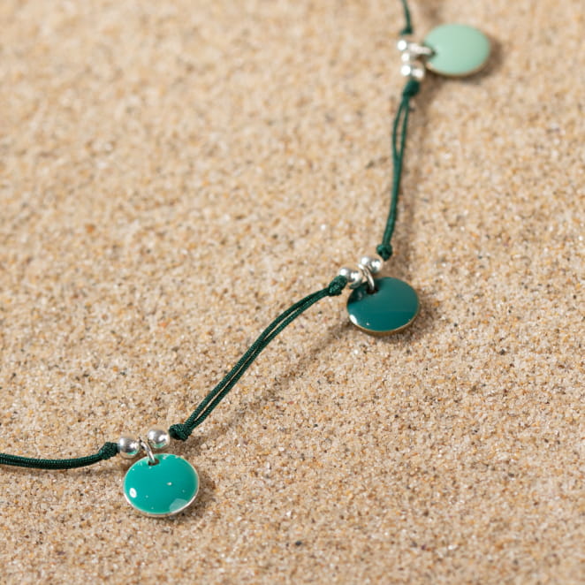 Découvrez Diana, un bijou inspiré de l’océan fabriqué artisanalement sur l’île d’Oléron.