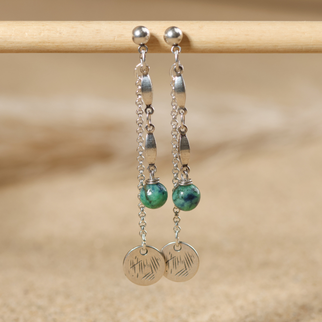 Boucles pendantes Casta multicolores et argentées, bijou fait main en France