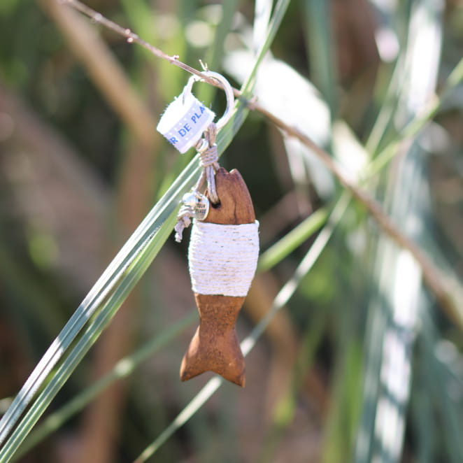 Bijou Marido doré et lien lin, fabrication française au charme côtier