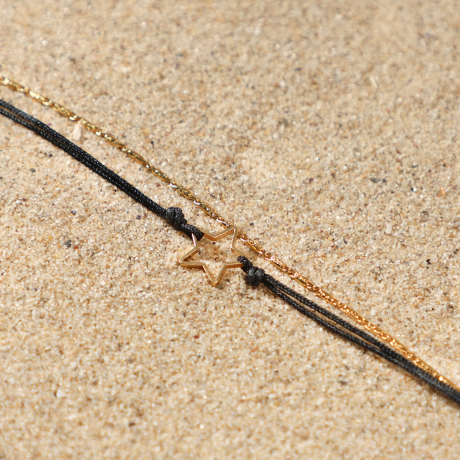 Bracelet Vapes en métal doré et perles noires, fabrication artisanale française