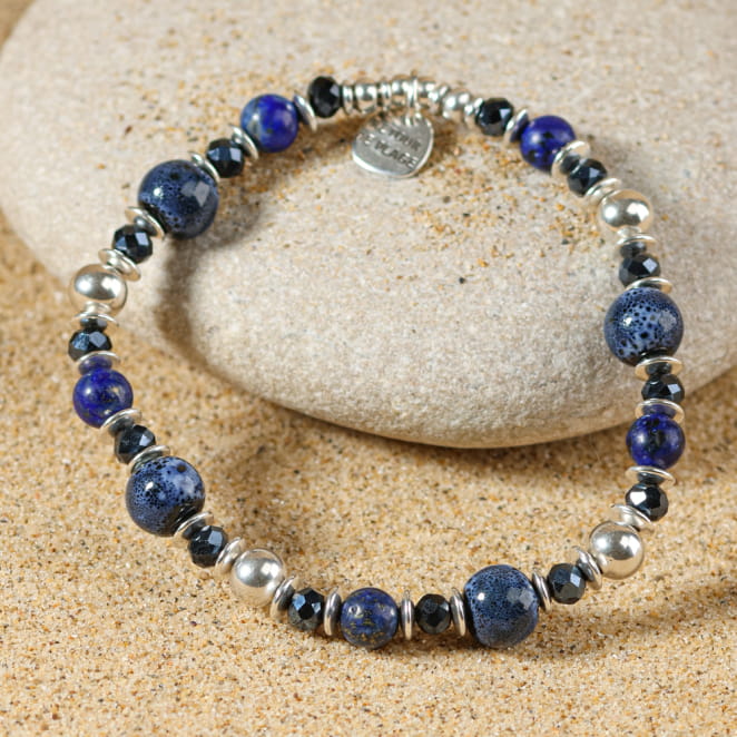 bracelet Elounda argenté, perles bleu marine et breloque étoile, fabrication artisanale française