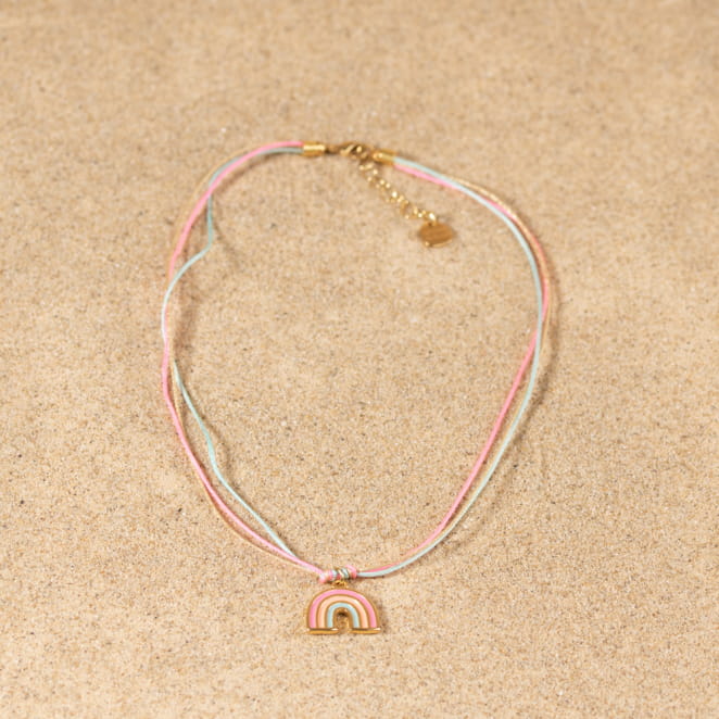 Découvrez Rainbow, un bijou inspiré de l’océan fabriqué artisanalement sur l’île d’Oléron.