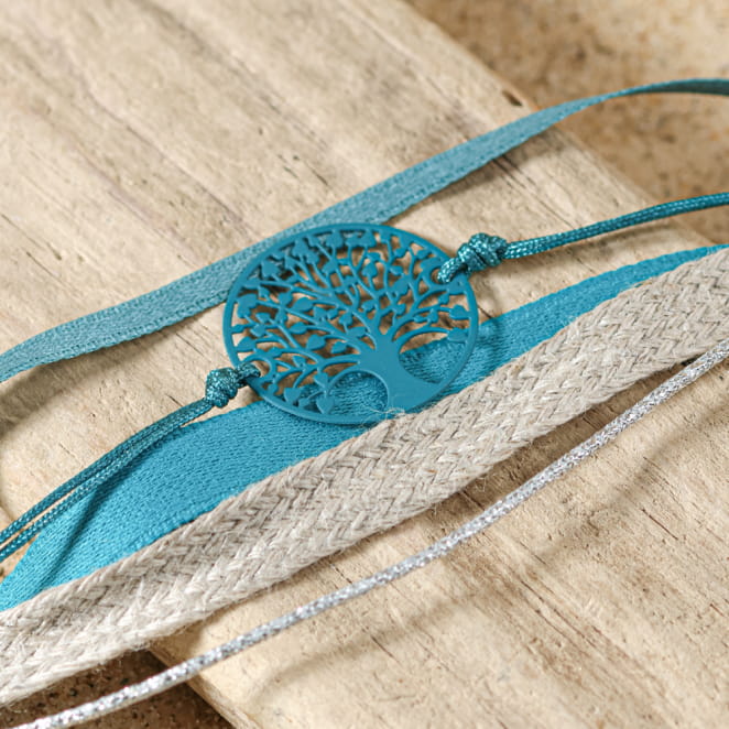 Bracelet Laharie argenté avec perles bleu pétrole, fabrication artisanale française.