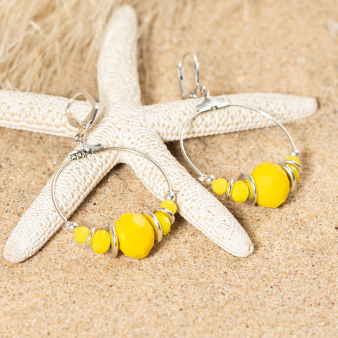 Découvrez Cyrielle, un bijou inspiré de l’océan fabriqué artisanalement sur l’île d’Oléron.