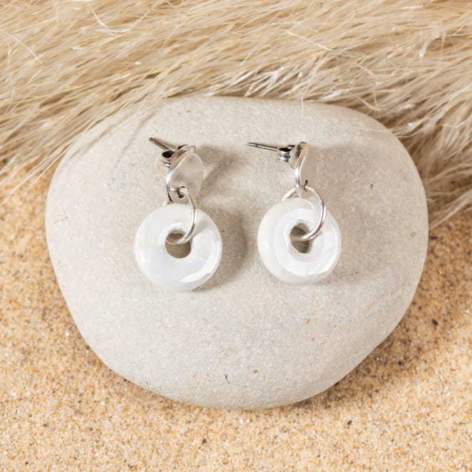 Découvrez Donuts, un bijou inspiré de l’océan fabriqué artisanalement sur l’île d’Oléron.