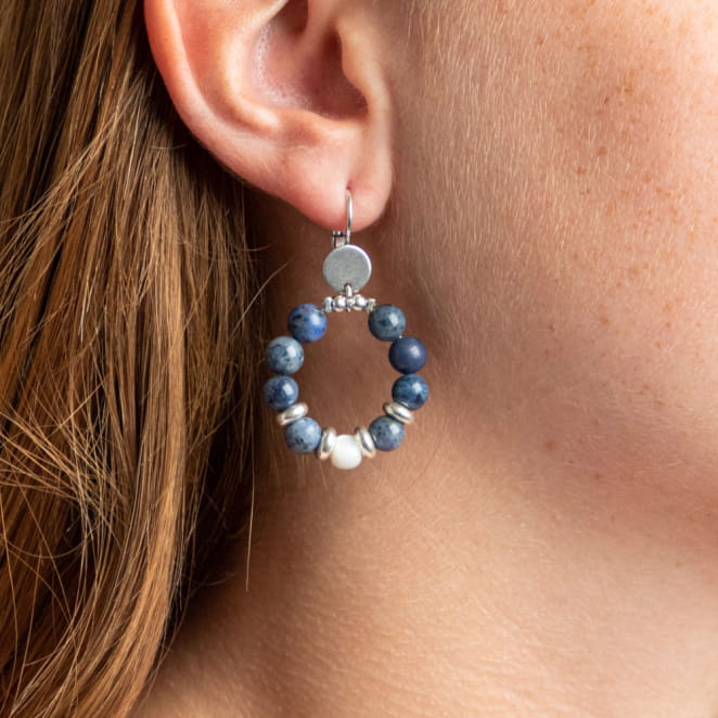 Découvrez Heidi, un bijou inspiré de l’océan fabriqué artisanalement sur l’île d’Oléron.