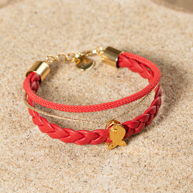 Découvrez le bracelet Brochet, un bijou marin fabriqué en France sur l’Île d’Oléron par des monteuses qualifiées.