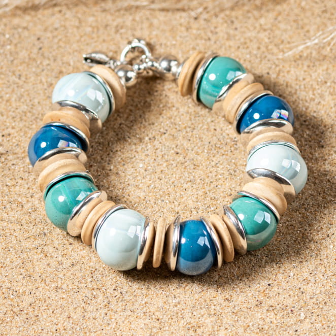 bracelet Coco bleu ciel et argent, perles larges et espacement régulier