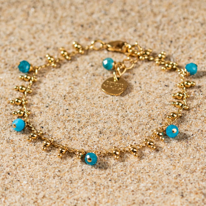 Retour de plage, une entreprise locale engagée dans le développement durable qui créée et fabrique des bijoux fantaisies made in France sur l’Île d’Oléron.