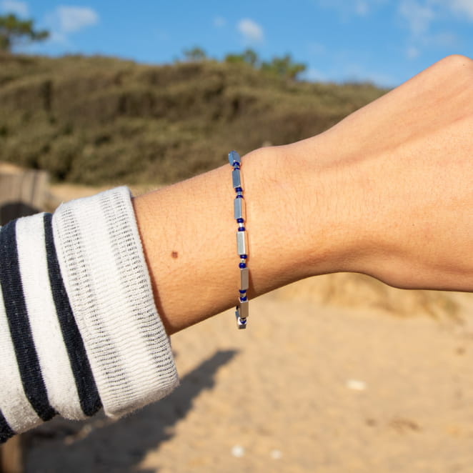 Retour de plage, une entreprise locale engagée dans le développement durable qui créée et fabrique des bijoux fantaisies made in France sur l’Île d’Oléron.
