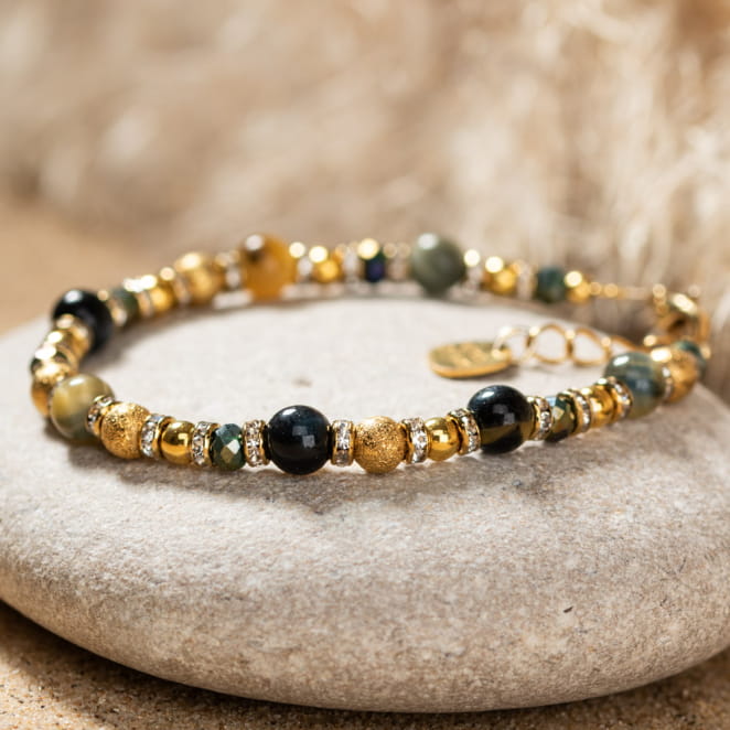 Découvrez Janine, un bijou inspiré de l’océan fabriqué artisanalement sur l’île d’Oléron.