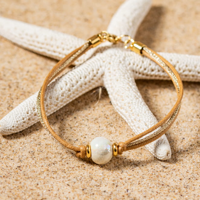 Découvrez Josie, un bijou inspiré de l’océan fabriqué artisanalement sur l’île d’Oléron.