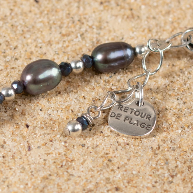 Découvrez Pika, un bijou inspiré de l’océan fabriqué artisanalement sur l’île d’Oléron.