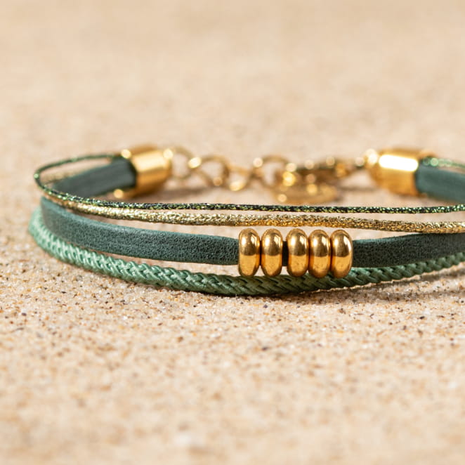 Bracelet multibrins doré et vert amande