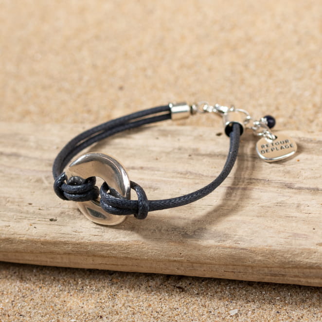 Découvrez Roso, un bijou inspiré de l’océan fabriqué artisanalement sur l’île d’Oléron.