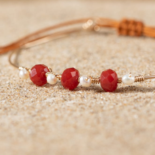 Découvrez Royannaise, un bijou inspiré de l’océan fabriqué artisanalement sur l’île d’Oléron.