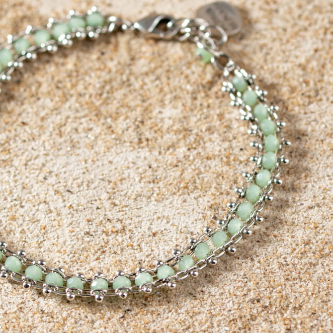 Découvrez Taiji, un bijou inspiré de l’océan fabriqué artisanalement sur l’île d’Oléron.