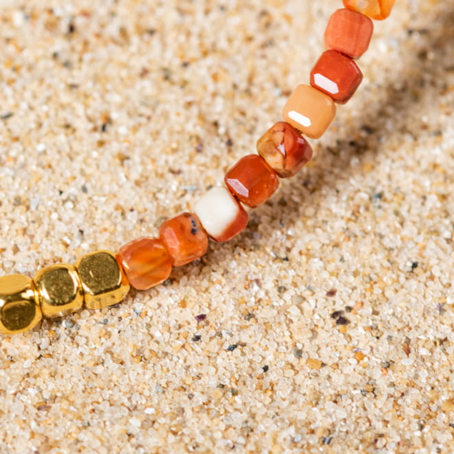 Retour de plage, une entreprise locale engagée dans le développement durable qui créée et fabrique des bijoux fantaisies made in France sur l’Île d’Oléron.