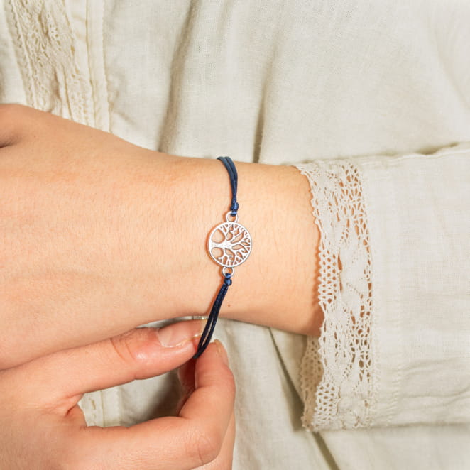 Découvrez Vie, un bijou inspiré de l’océan fabriqué artisanalement sur l’île d’Oléron.