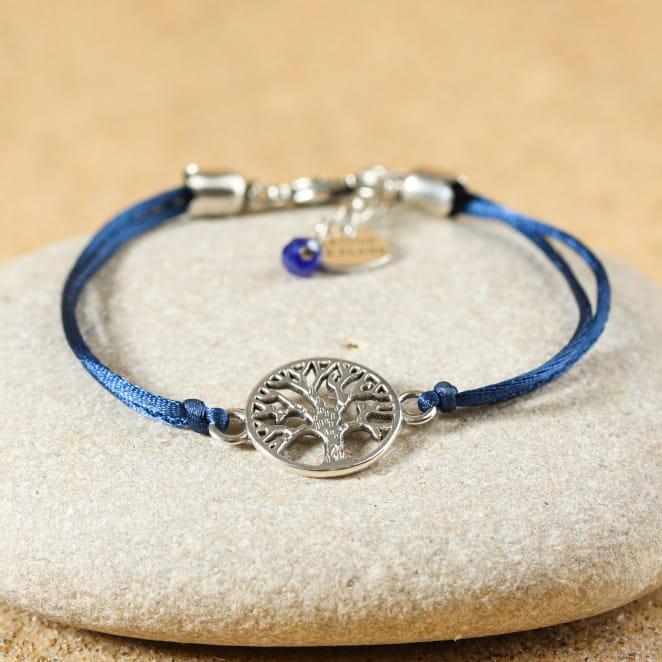 Découvrez Vie, un bijou inspiré de l’océan fabriqué artisanalement sur l’île d’Oléron.