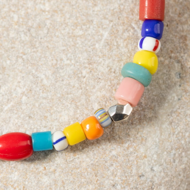 Bracelet enfant Wonka argenté et en perles multicolores